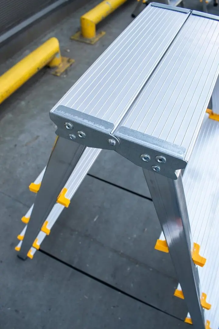 Scara din aluminiu bilaterala Bau Welt 44952