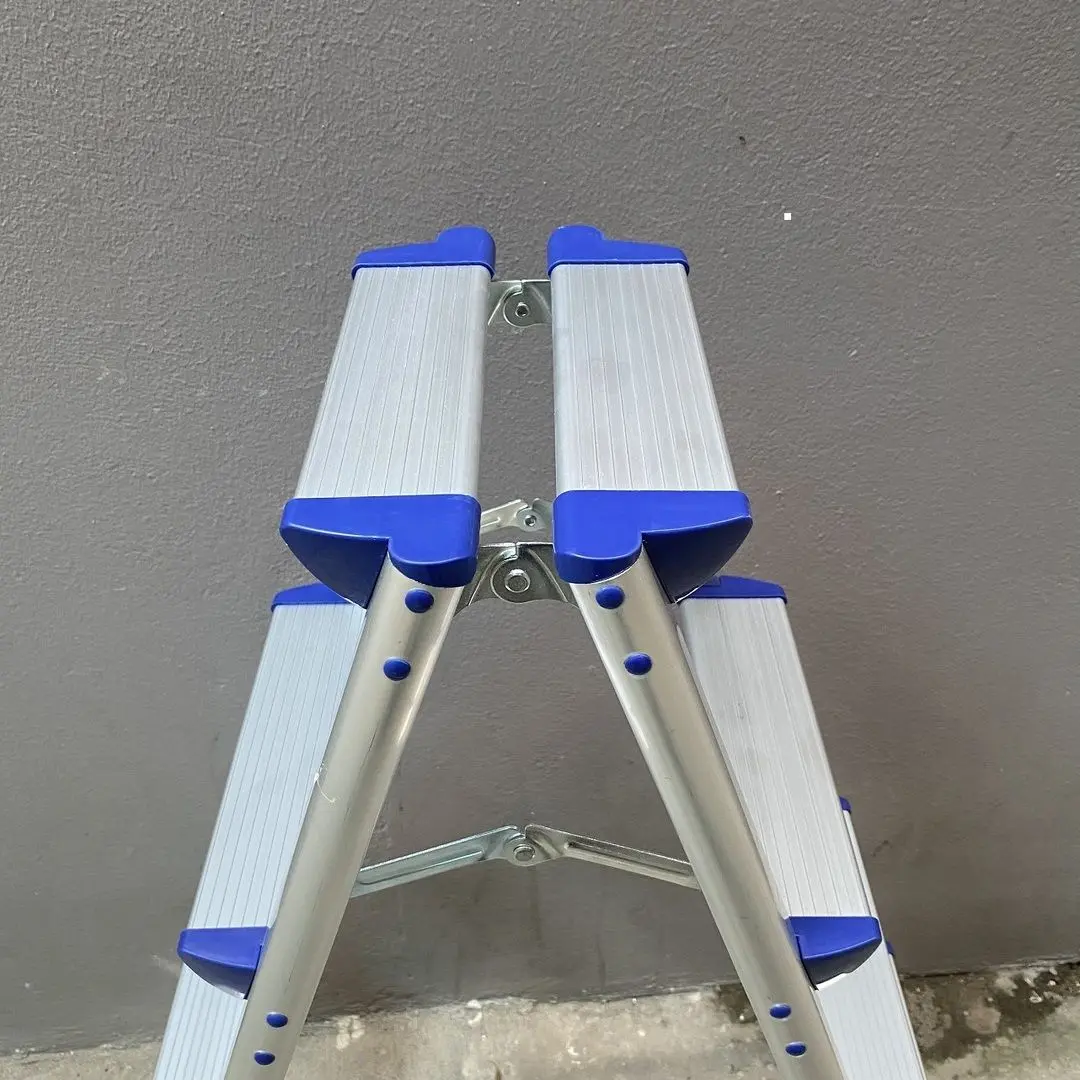 Scara din aluminiu bilaterala Bau Welt 44974