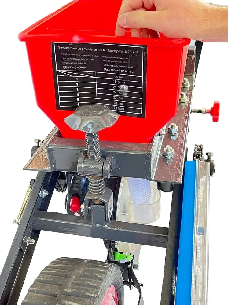 Сеялка для мотокультиватора Demetra DR2 (Red/Black)