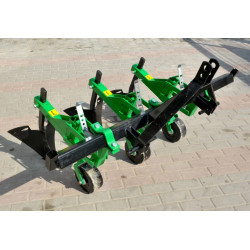 Cultivator de cartofi 151A30F45 Thumb