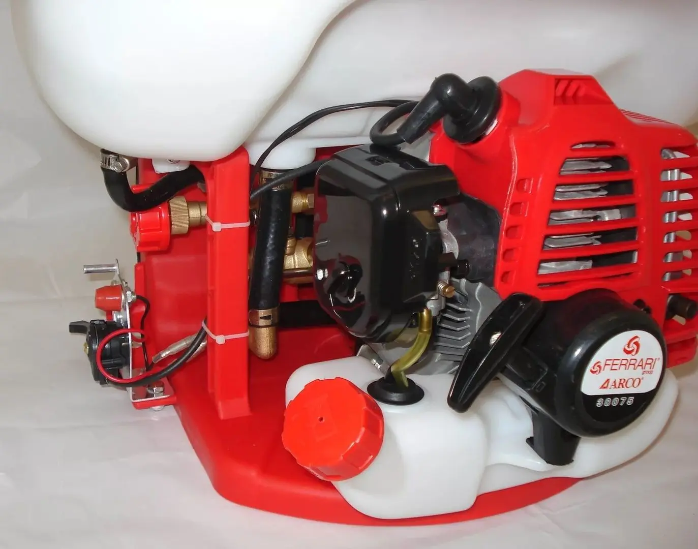 Atomizor Ferrari Group Arco 38075 (White/Red)