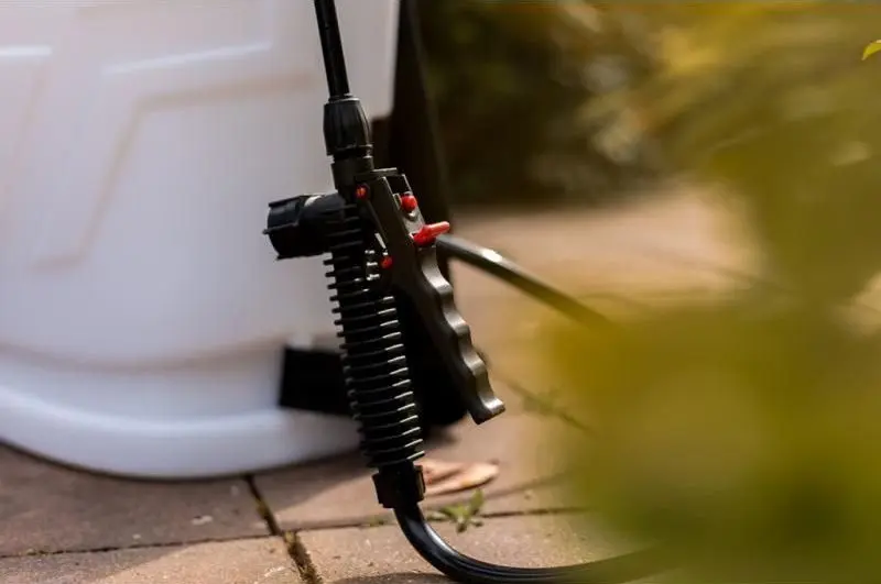 Pulverizatoar cu acumulator Villager VBS 16 LI