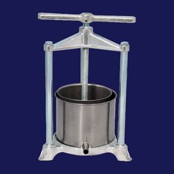 Ручной пресс Ferrari PI 20 5.3л (Inox) Thumb