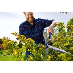 Foarfeca de taiat gard viu 2in1 Gardena EnergyCut Thumb