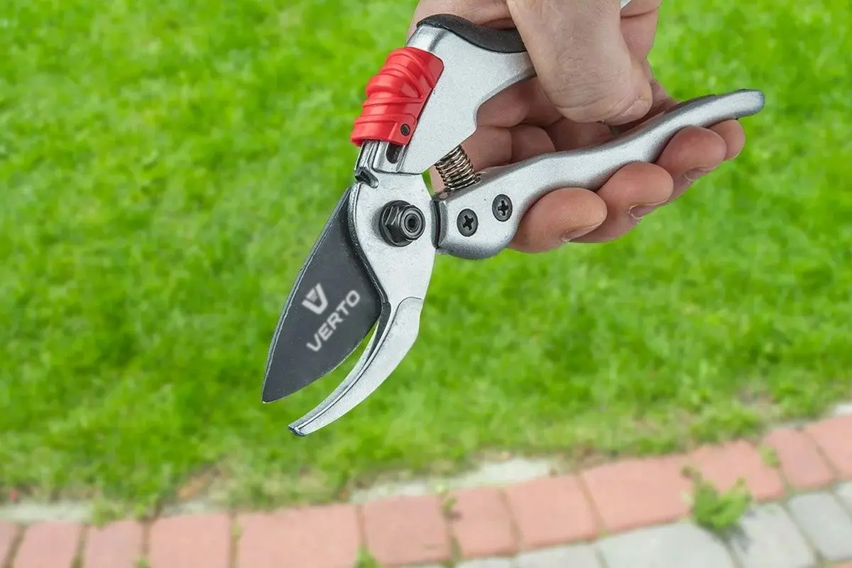 Foarfeca de gradina Verto 15G206 (Green/Silver)