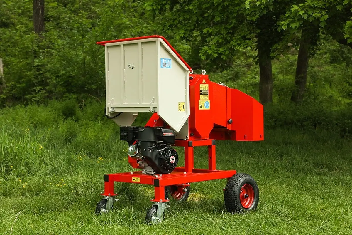 Tocator de crengi Arpal AM-120BD