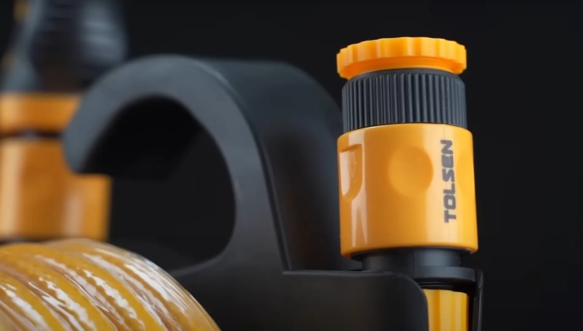 Furtun cu tambur Tolsen 57225 (Black/Yellow)