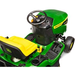 Трактор для газонов John Deere X117R Thumb