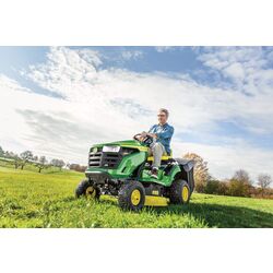 Трактор для газонов John Deere X117R Thumb