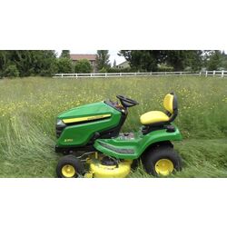 Трактор для газонов John Deere X350 Thumb