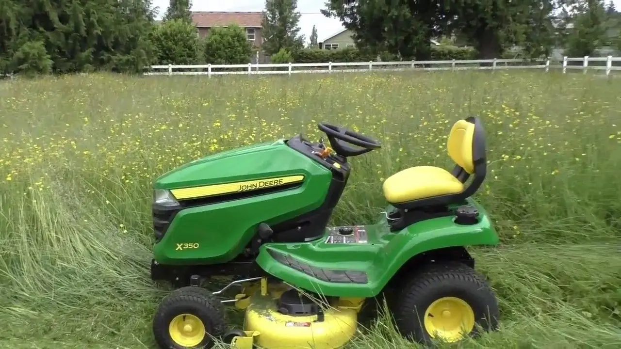 Трактор для газонов John Deere X350 - 5