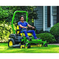 Трактор для газонов John Deere Z530M Thumb