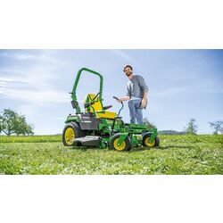 Трактор для газонов John Deere Z545R Thumb