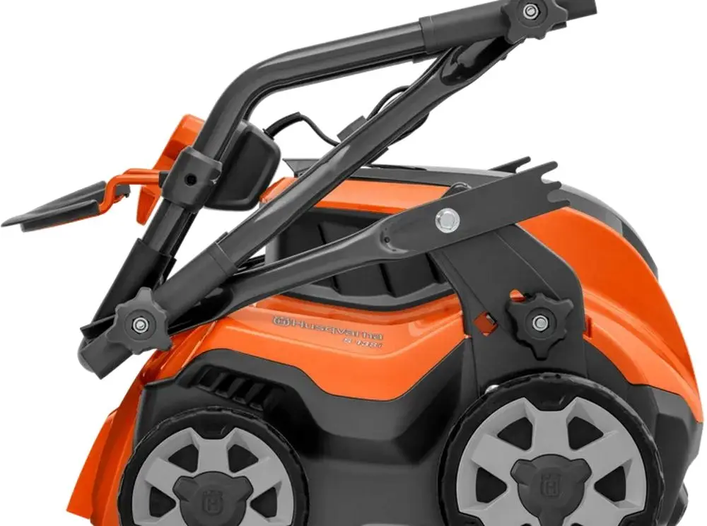 Aerator-scarificator electric Husqvarna S138C