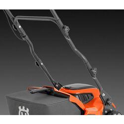 Aerator-scarificator electric Husqvarna S138C Thumb
