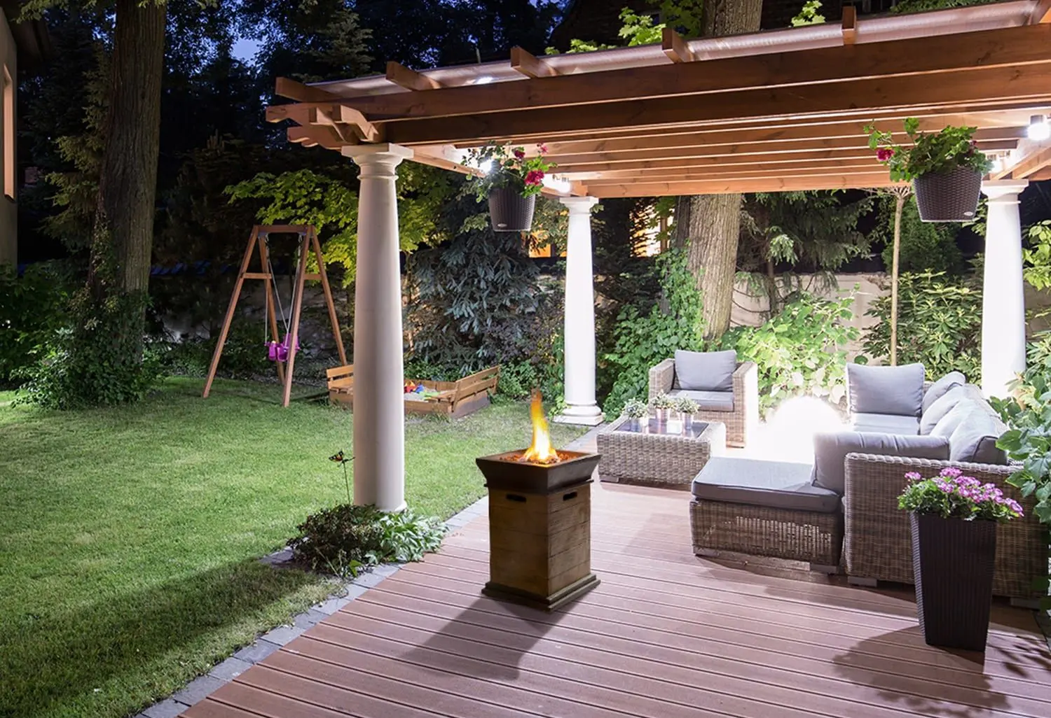 Semineu in aer liber Blumfeldt Prati (Wood)