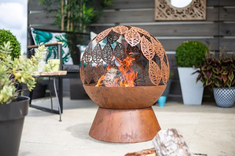 Semineu pentru foc La Hacienda Leaves Globe (Natural Oxide)