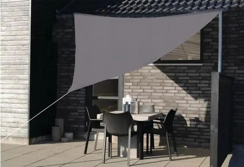 Parasolar triunghiular GardenLine TUN0440 (Grey)