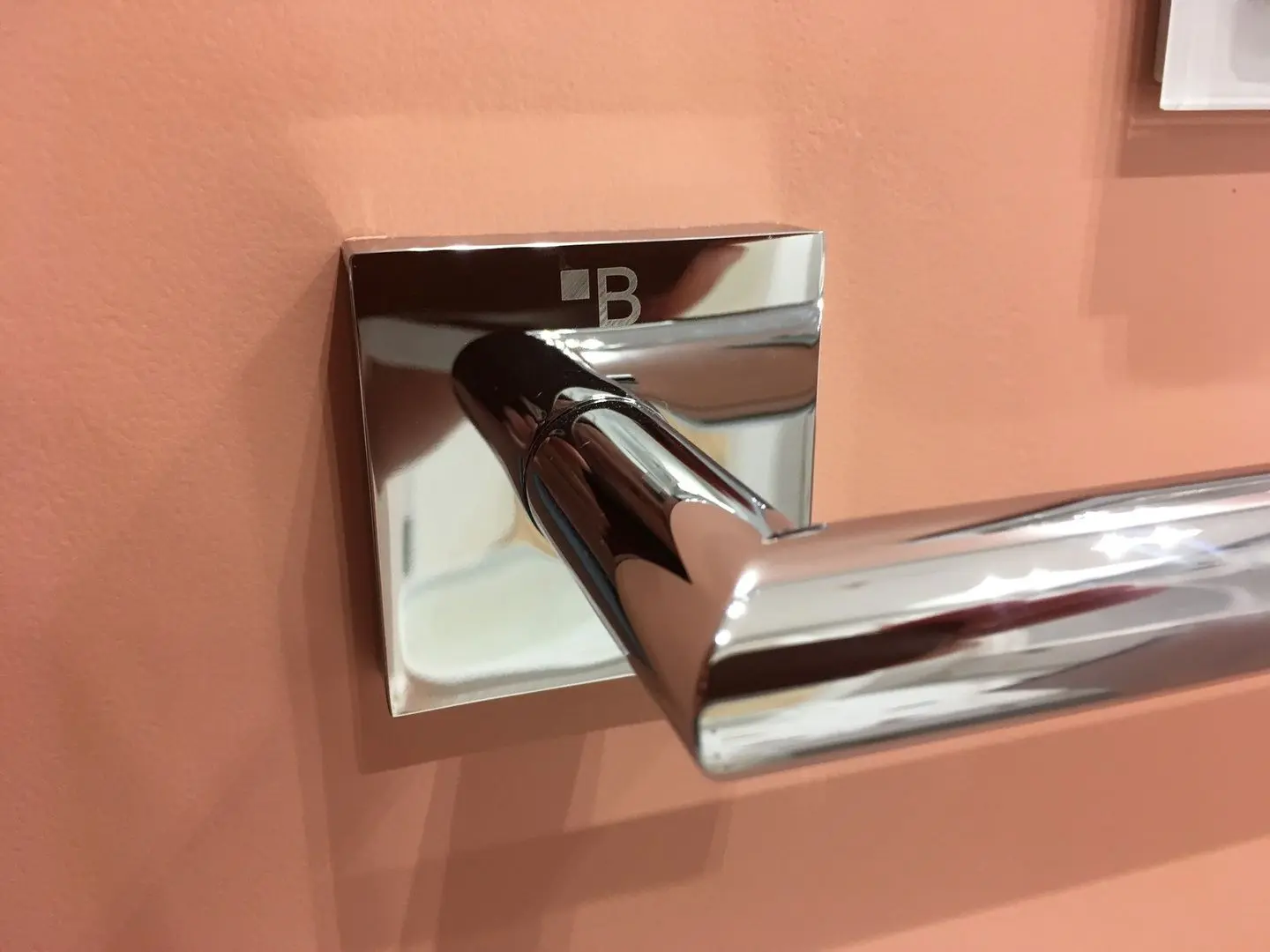 Suport pentru prosop Bemeta Beta 132204022 (Chrome)