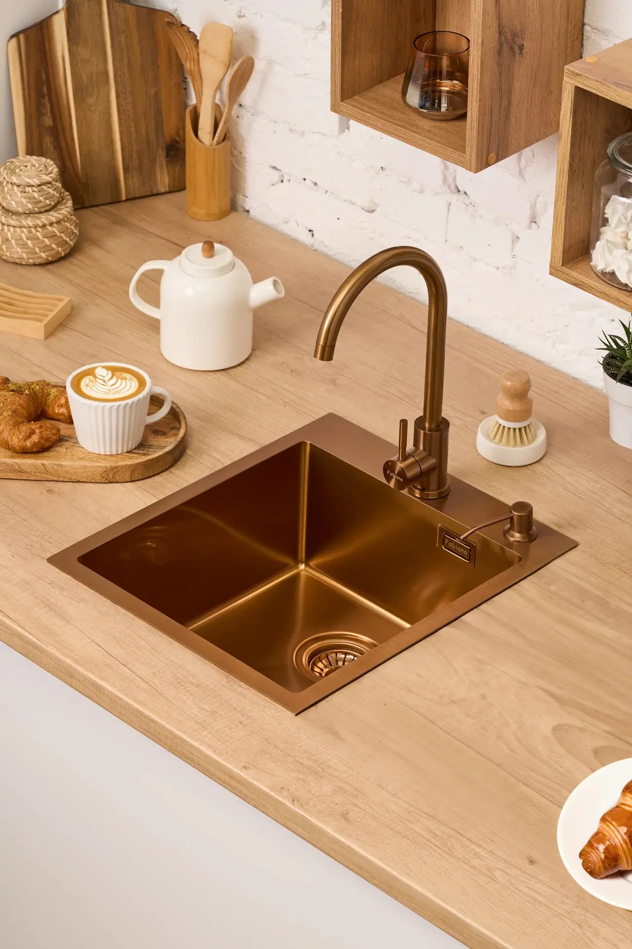 Кухонная мойка cо смесителем и дозатором Fabiano Nano PVD 50x43 (Bronze)