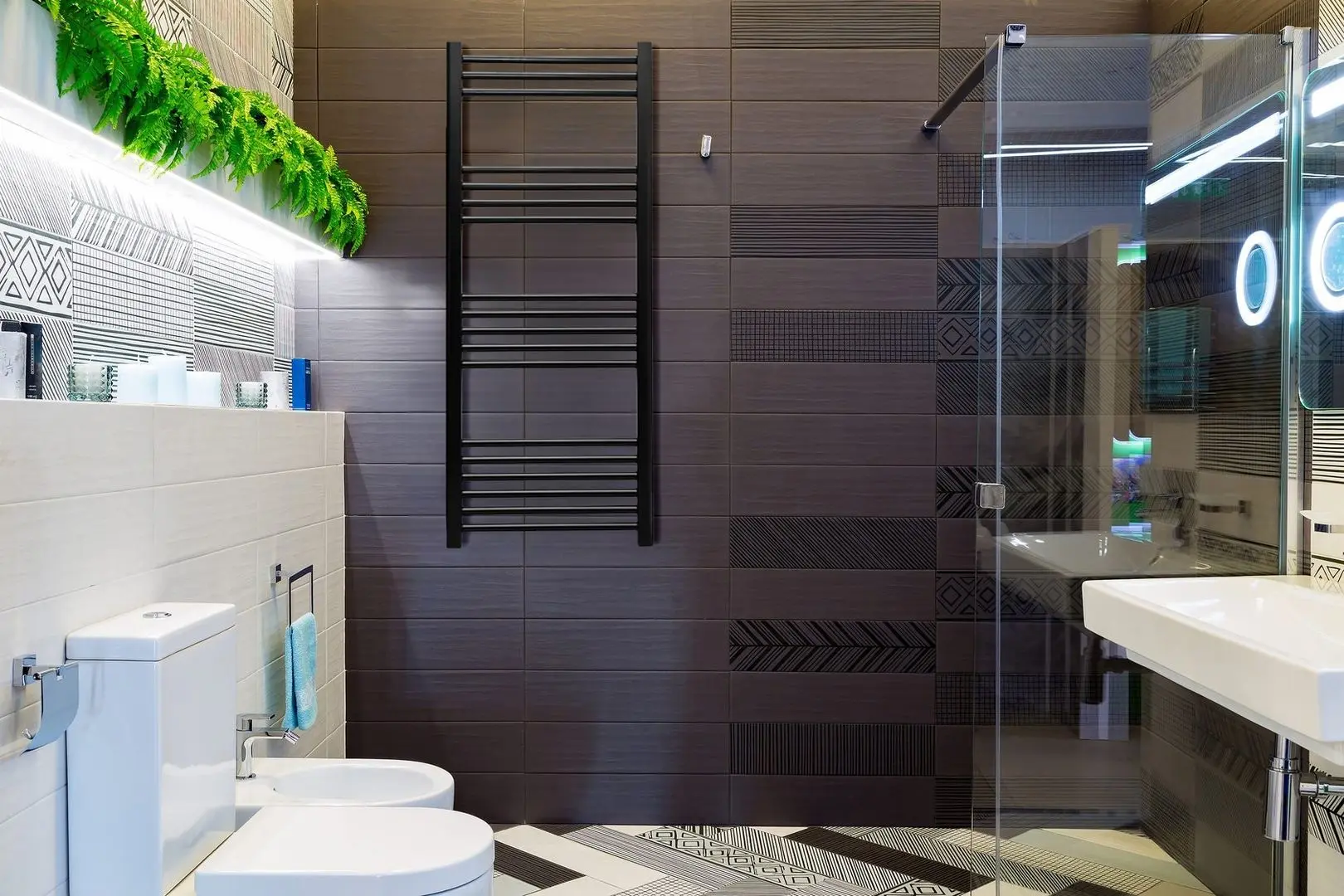 Полотенцесушитель Dekorpan F-18 500x1200 (Black)