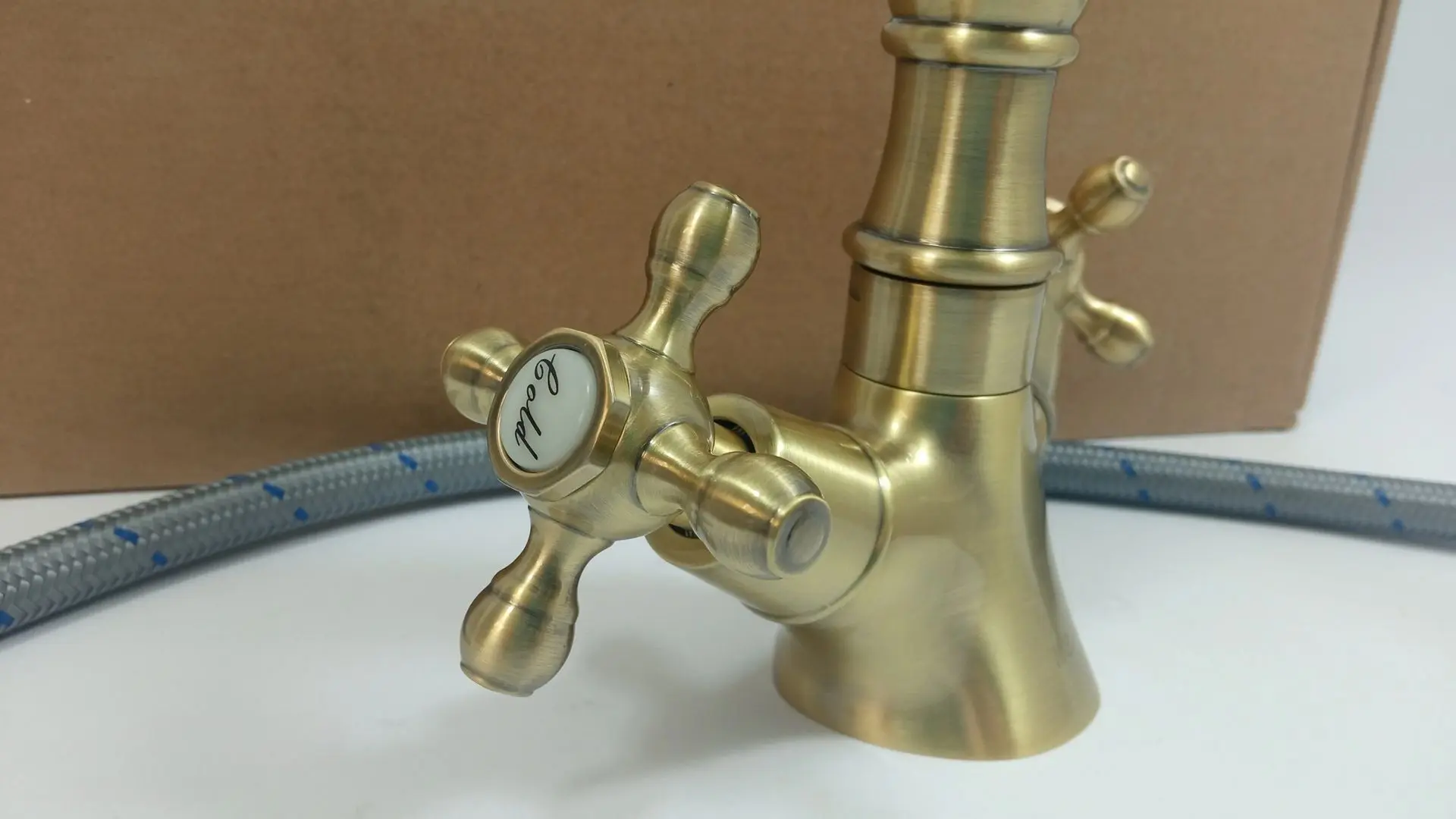 Смеситель для мойки F-Design Lacrima FD1-LRA-4-66 (Bronze)