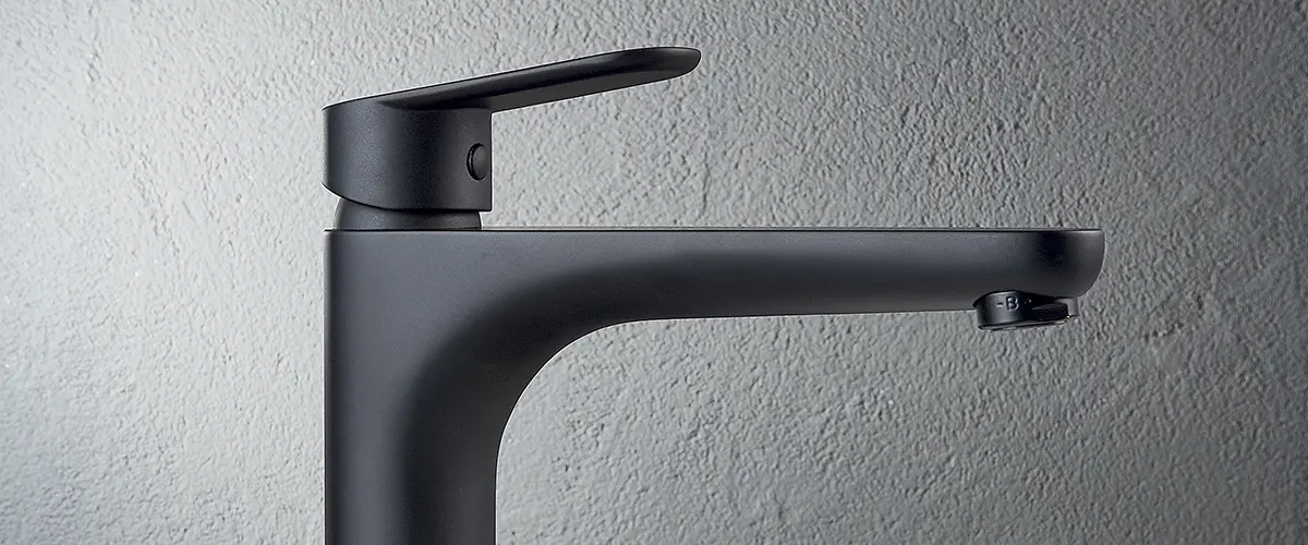 Смеситель для умывальника Fiore Kevon NN81NN8128 (Black)