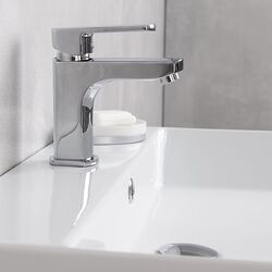 Смеситель для умывальника KFA Armatura Korund 4002-811-00 (Chrome) Thumb