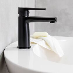 Смеситель для умывальника KFA Armatura Narva 5222-815-81 (Black) Thumb