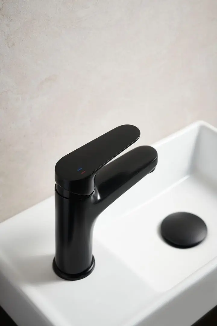 Смеситель для умывальника KFA Armatura Otava 5552-815-81 (Black)