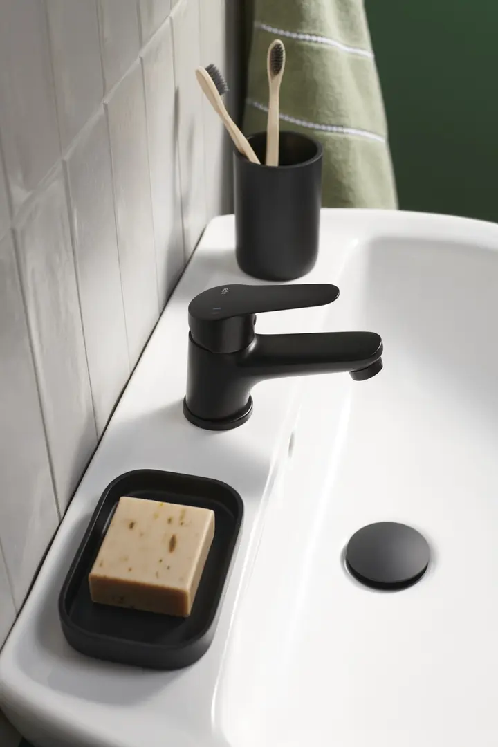 Смеситель для умывальника KFA Armatura Sparc (Black Matte)