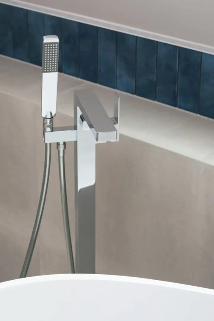 Смеситель для ванны и душа KFA Armatura Logon 5135-510-00 (Chrome)