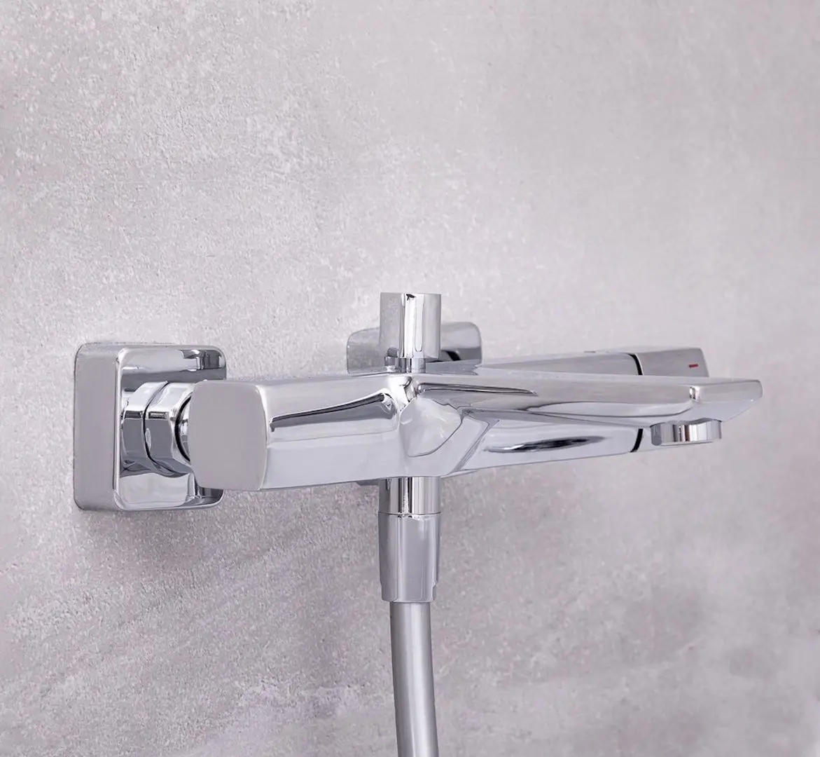 Смеситель для ванны и душа KFA Armatura Morganit 4924-010-00 (Chrome)