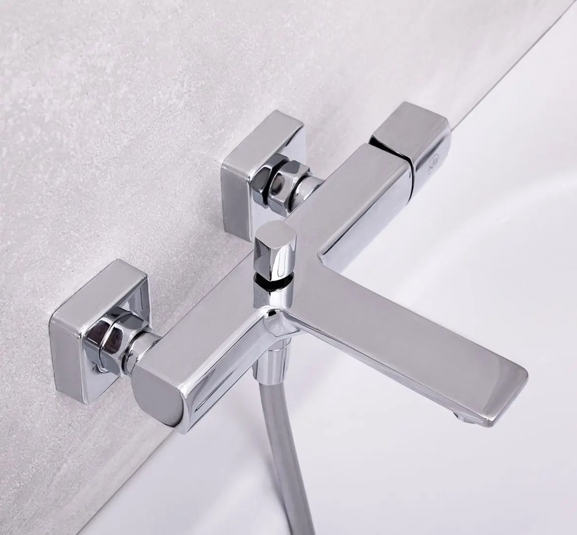 Смеситель для ванны и душа KFA Armatura Morganit 4924-010-00 (Chrome)