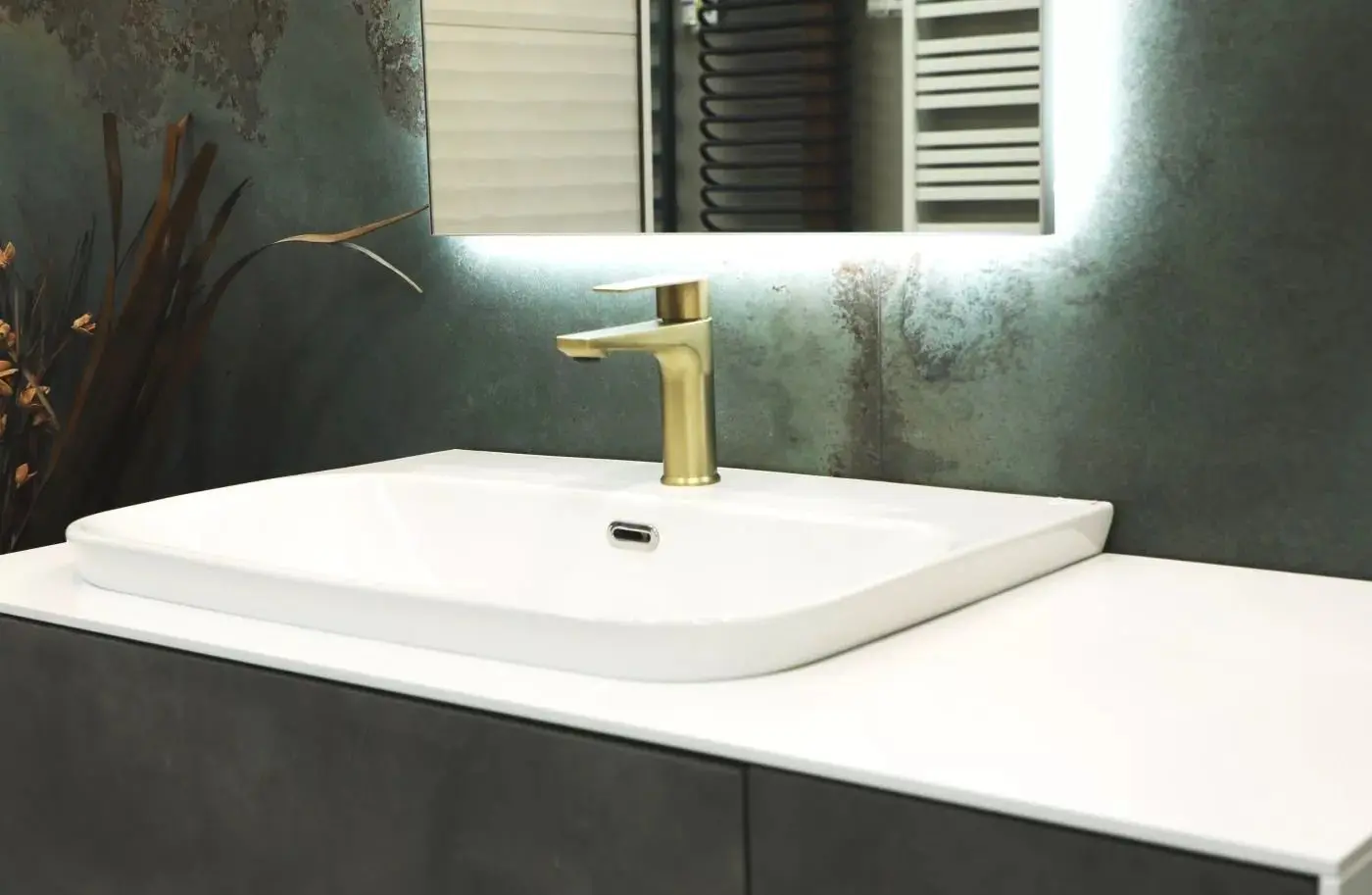 Смеситель для умывальника Mat|eco Aleo (Brushed Gold)