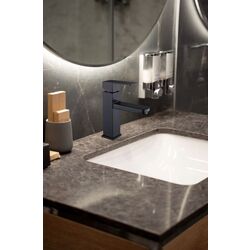 Смеситель для умывальника Mat|eco Inox Cubo (Black) Thumb