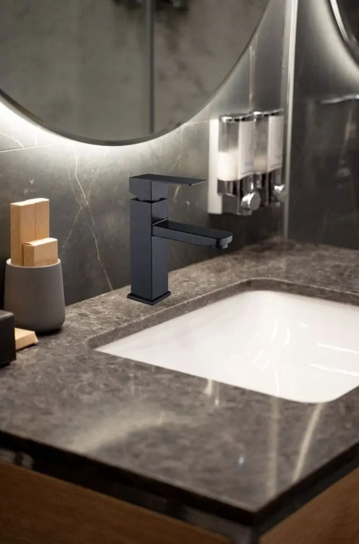 Смеситель для умывальника Mat|eco Inox Cubo (Black)