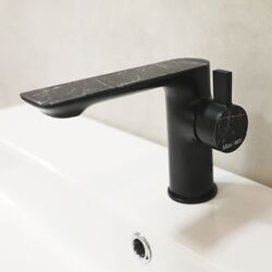 Смеситель для умывальника Mat|eco Marble (Black) Thumb