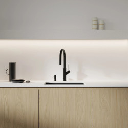 Смеситель для мойки Omnires Bend (Black) Thumb