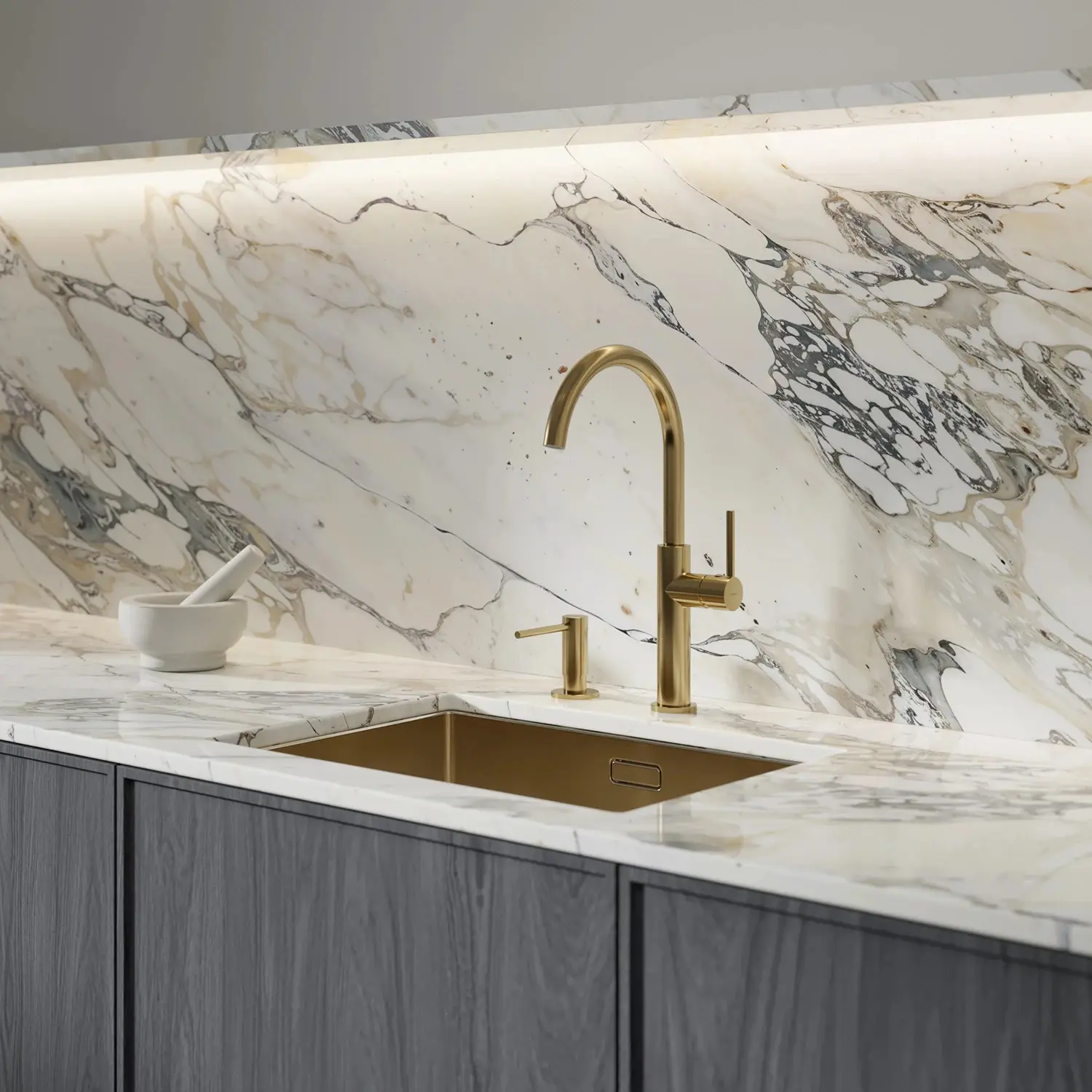 Смеситель для мойки Omnires Tula (Brushed Brass) - 2