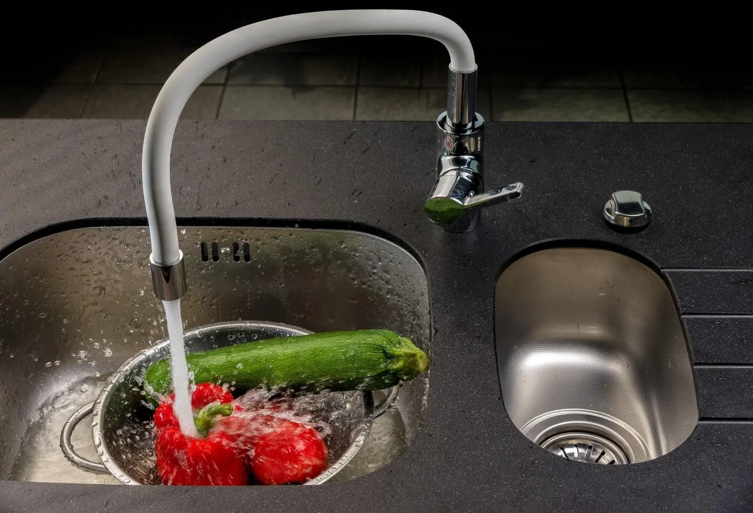 Смеситель для мойки Pyramis Flessi 090919538 (White/Chrome) - 3