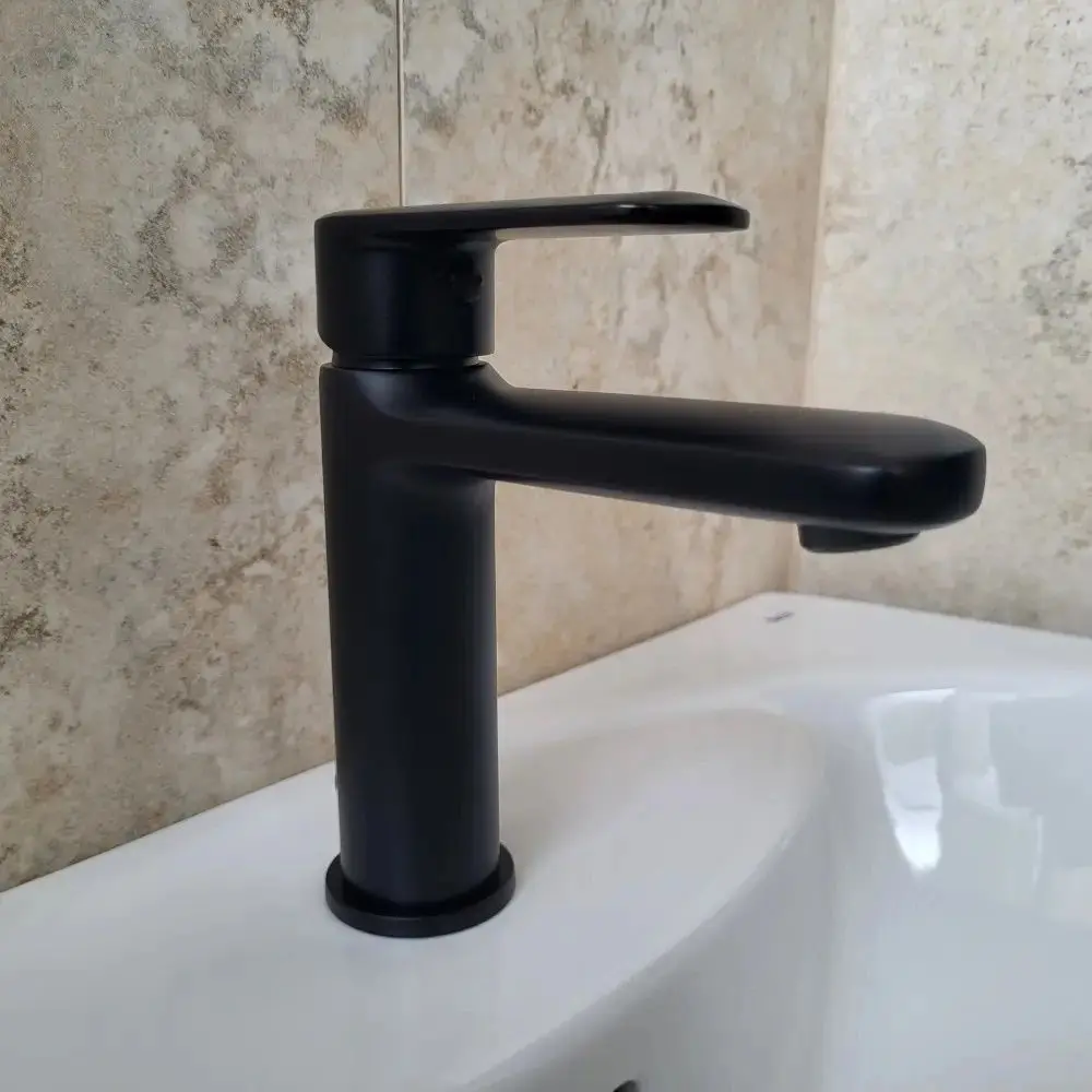 Baterie pentru lavoar Volle Fiesta 1534.010104 (Black) - 2