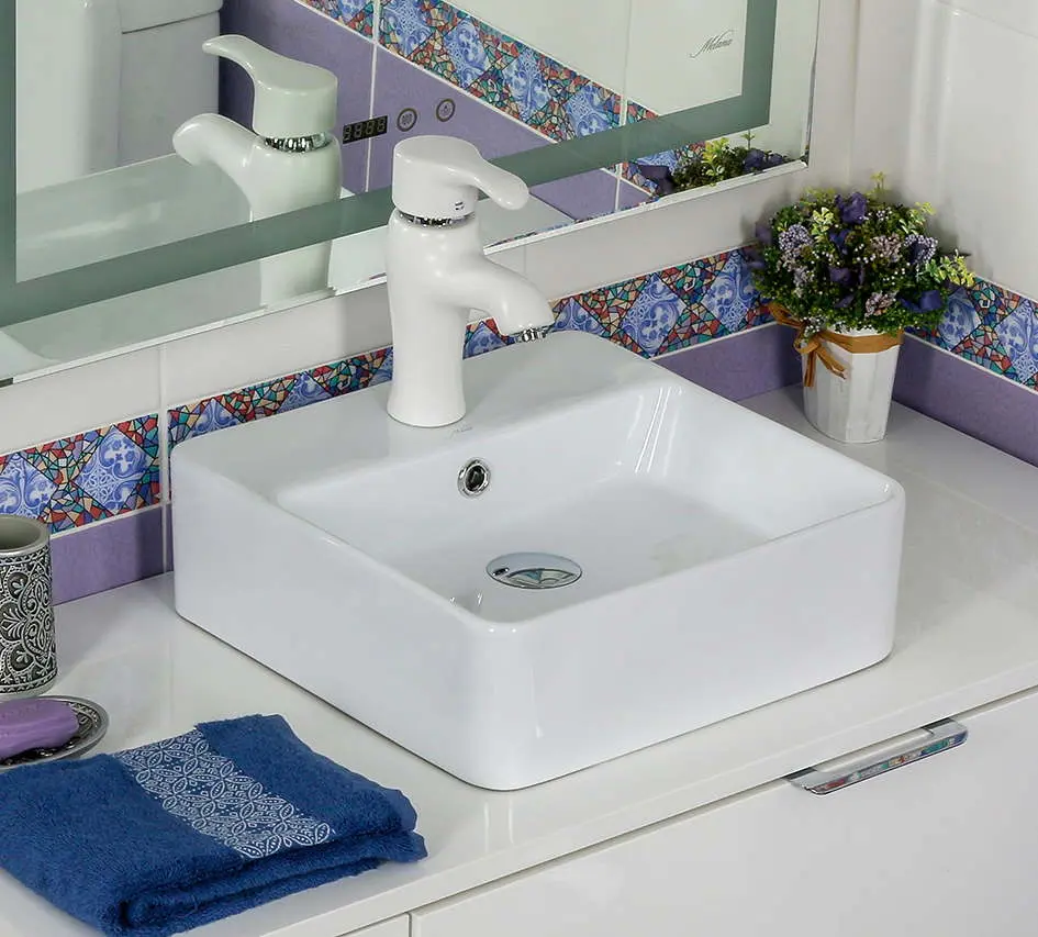 Умывальник Melana MLN-7063D - 4