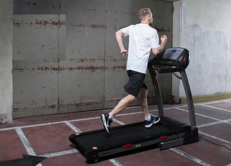 Banda de alergat Motive Fitness by U.N.O Speed 2.5 (Black/Silver)