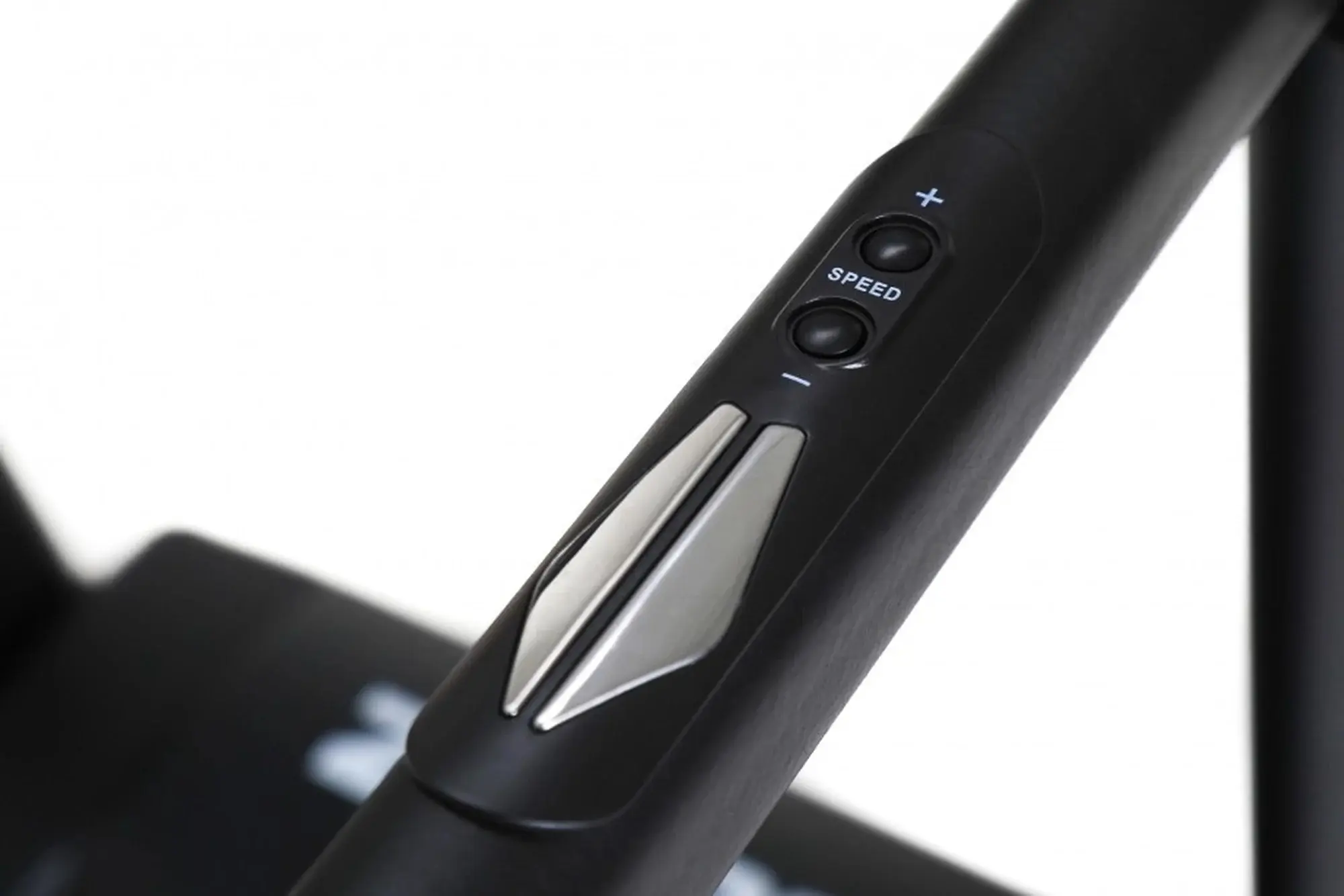Беговая дорожка Zipro Notus (Black) - 9