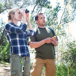 Binoclu Celestron UpClose G2 10x25 (Black) Thumb