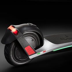 Trotineta electrica Alfa Romeo AR0 (Silver/Green) Thumb