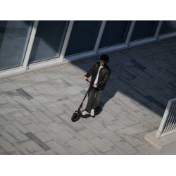 Trotineta electrica Segway-Ninebot KickScooter F2 PRO E II (Black) Thumb