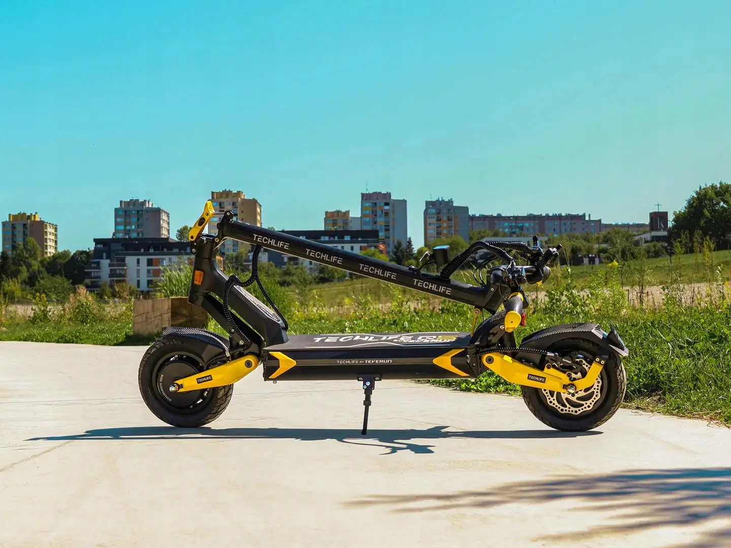 Электросамокат Techlife Q5 2.0 20Ah 52V (Black/Yellow)