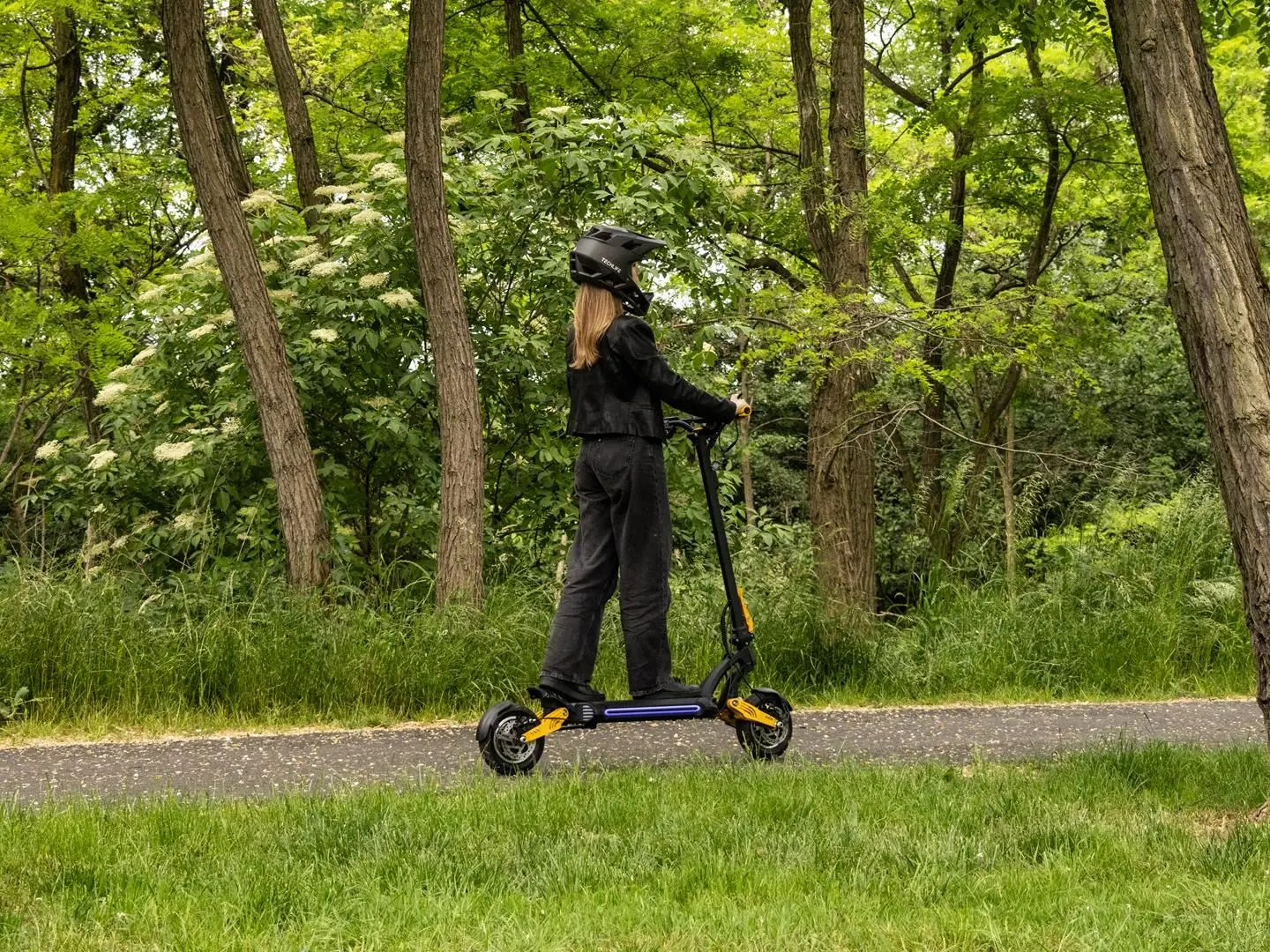 Электросамокат Vsett 10 Apex (Black/Yellow)